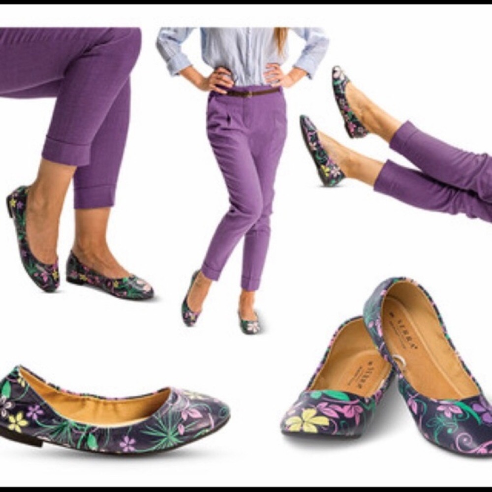 5/$25 Serra Floral Ballet Memory Foam Flats size 7